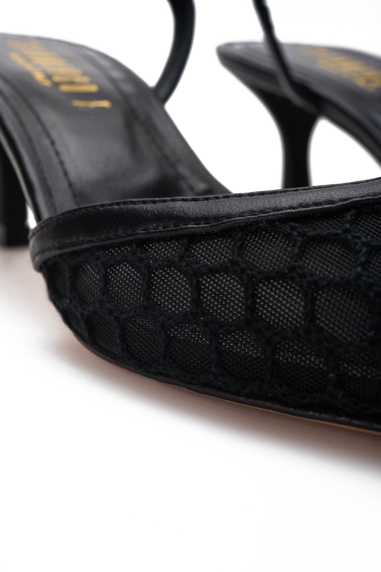 Slingback Donna in rete nera e nappa nera