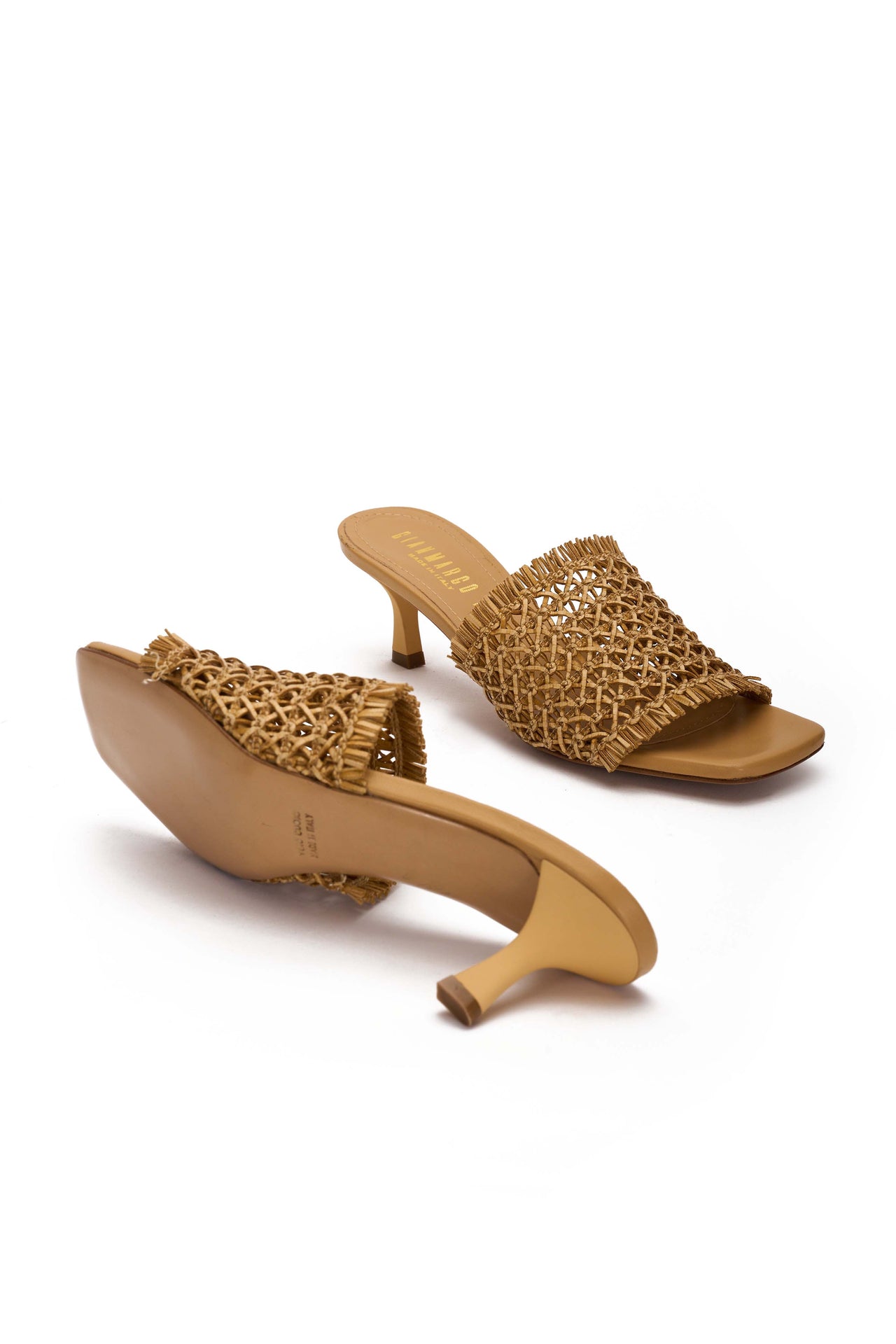 Sandalo Donna in nappa camel e intreccio camel