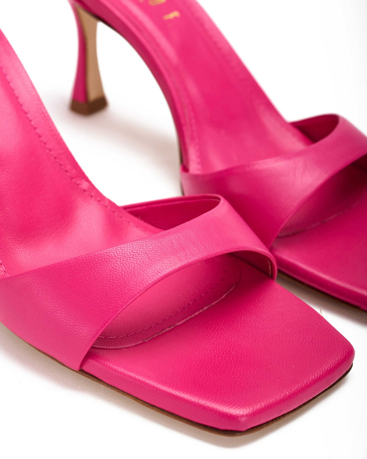 Sandalo Donna in nappa fuxia