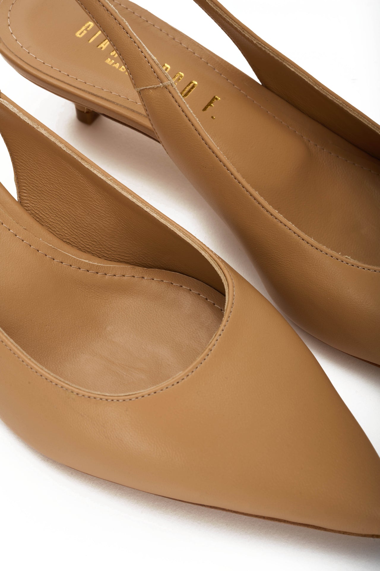 Gianmarco F. Mujer Slingback en Nappa Catalina